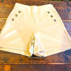 Dressy Shorts by Böhme